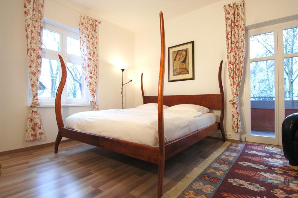 Appartement In Stadtvilla *